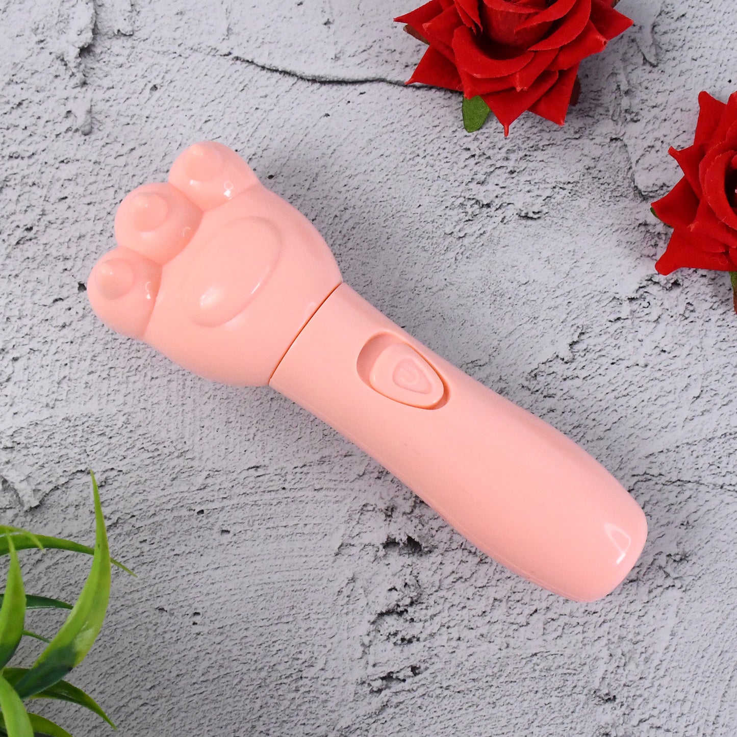 Bear Hand Massager – Instant Khujli Relief & Soothing Comfort for Itchy Skin and Gentle Massage & Skin Relaxation